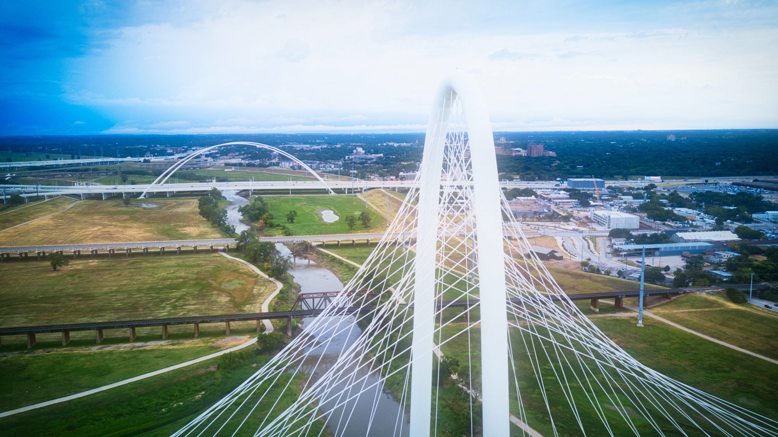 Ronald Kirk Pedestrian Bridge – Dallas Running Trails